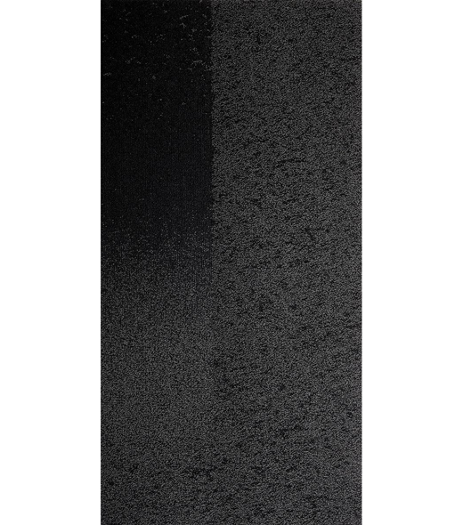 979